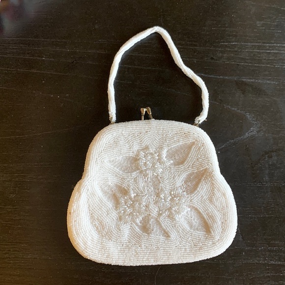 Vintage Handbags - Vintage Beaded, Kiss Lock, Hand Bag / Purse